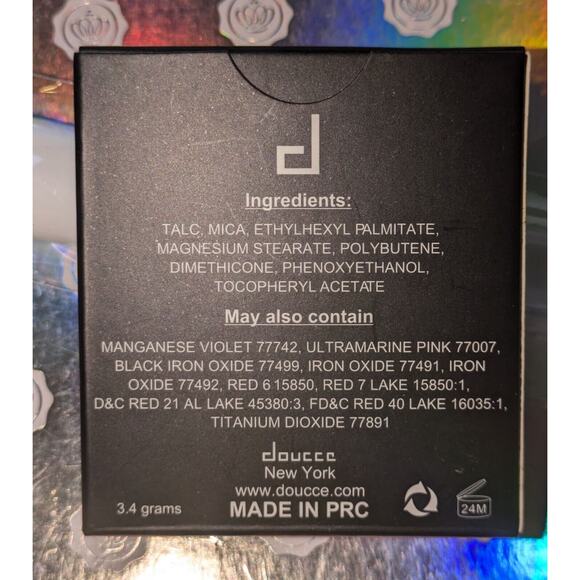 Blush Bundle of 2 ~1 Doucce Freematic Blush 1 Crown Deluxe Pro Blush Brush ~ New - Picture 9 of 10